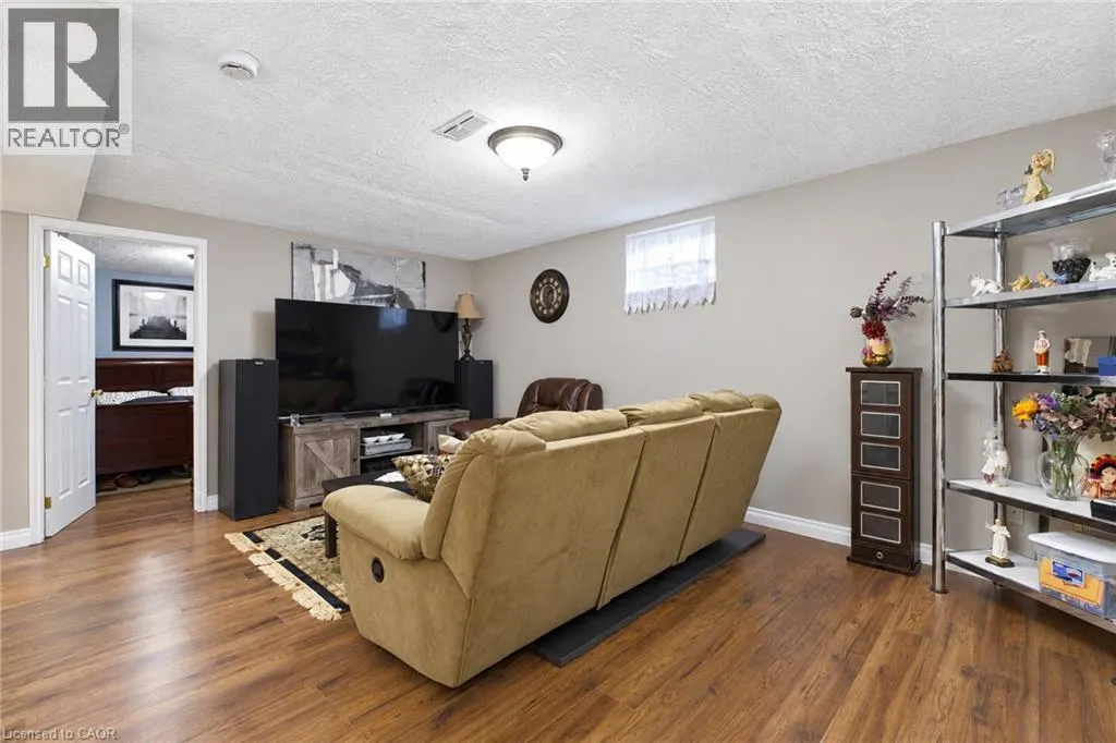 93 WELLANDVALE Drive
