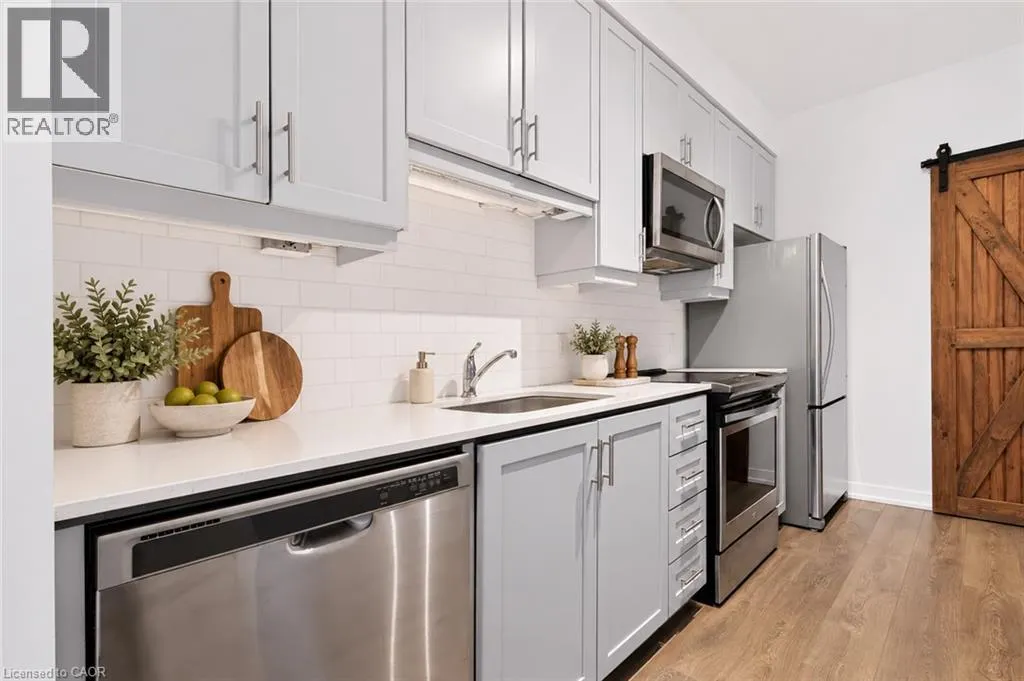 4040 UPPER MIDDLE Road Unit# 318 #318