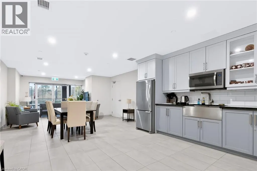 4040 UPPER MIDDLE Road Unit# 318 #318