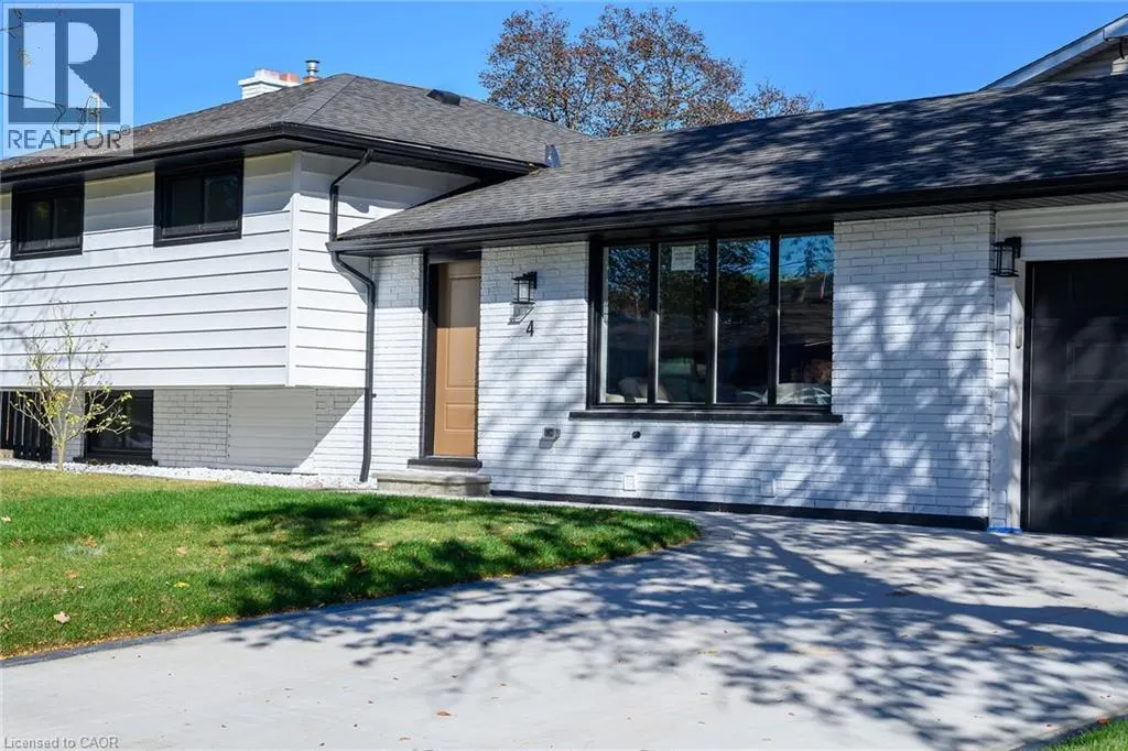 4 BERMUDA Court