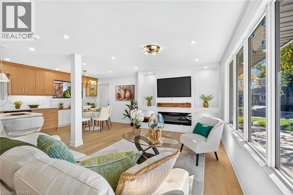 4 BERMUDA Court