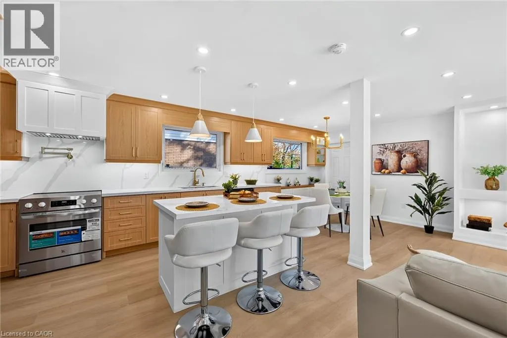 4 BERMUDA Court