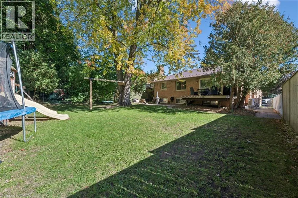 51 CAYLEY Court
