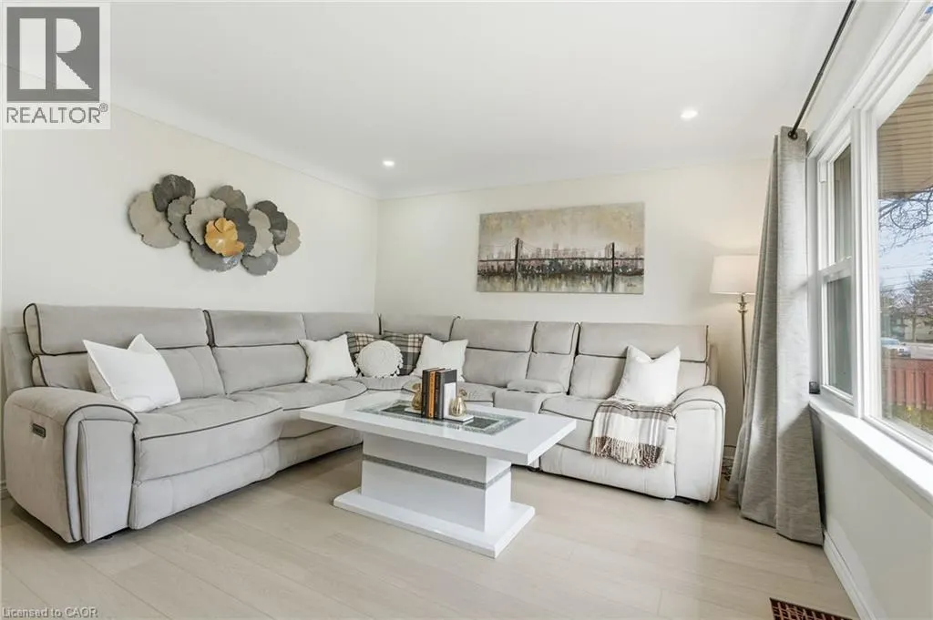 352 EAST 28TH Street