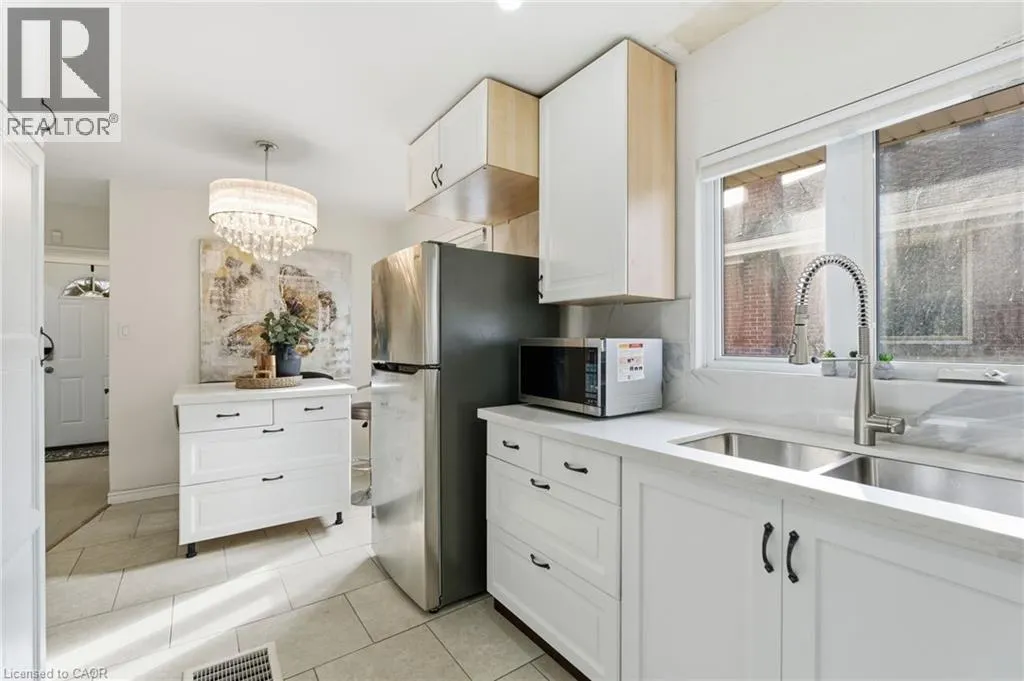 352 EAST 28TH Street