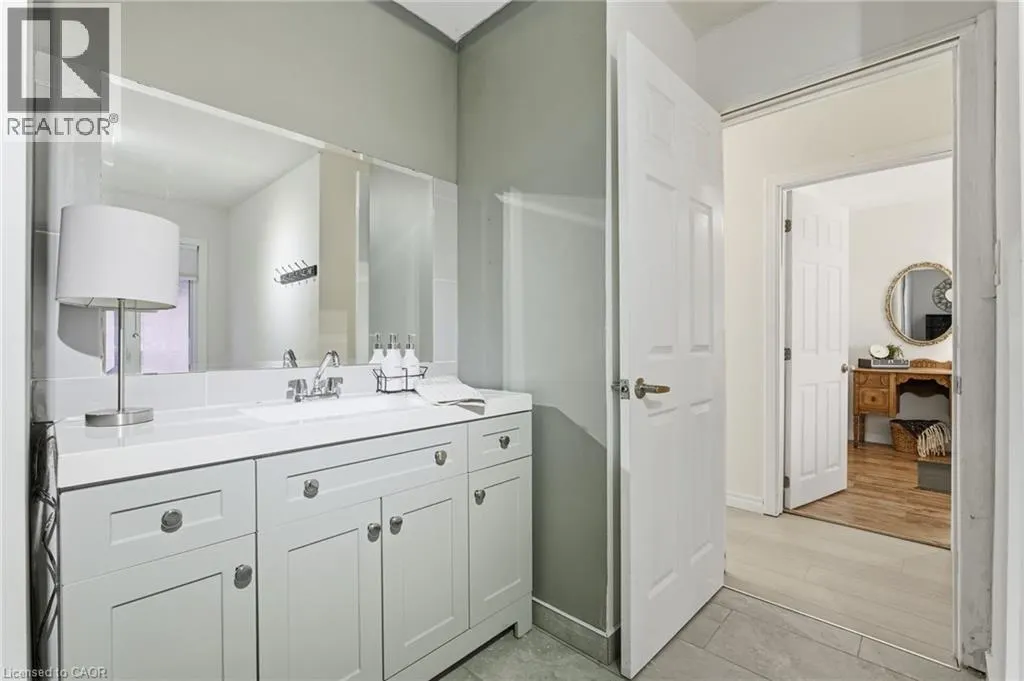 352 EAST 28TH Street