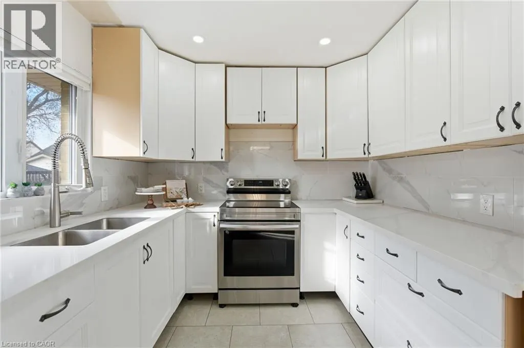 352 EAST 28TH Street