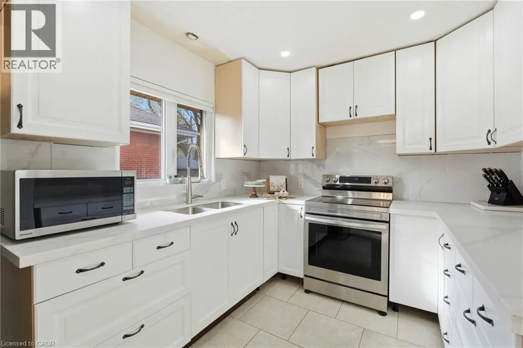 352 EAST 28TH Street