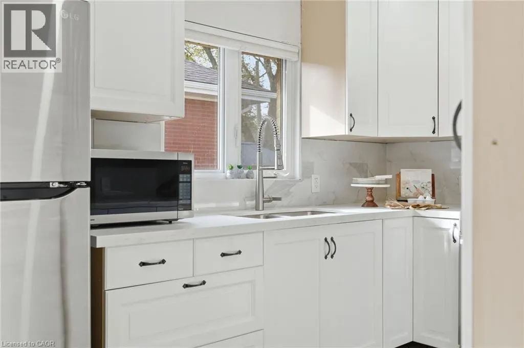 352 EAST 28TH Street