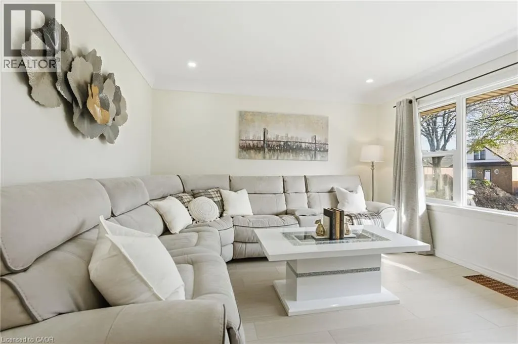 352 EAST 28TH Street