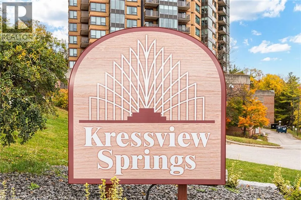 237 KING Street W Unit# 909 #909