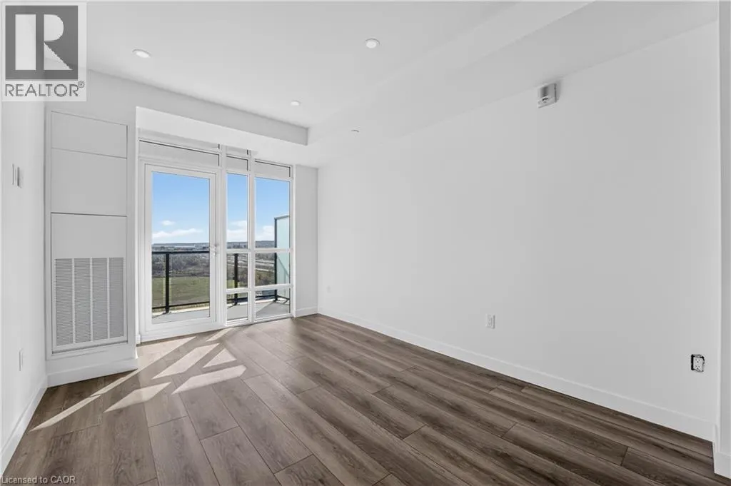 461 GREEN Road Unit# 709 #709
