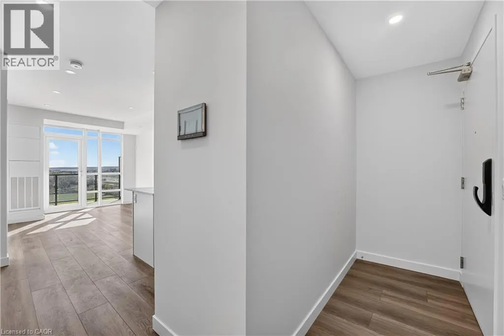 461 GREEN Road Unit# 709 #709