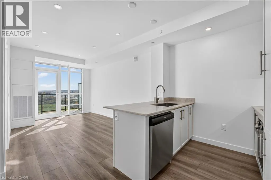 461 GREEN Road Unit# 709 #709