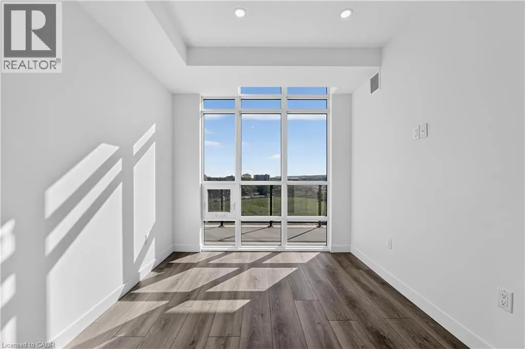 461 GREEN Road Unit# 709 #709