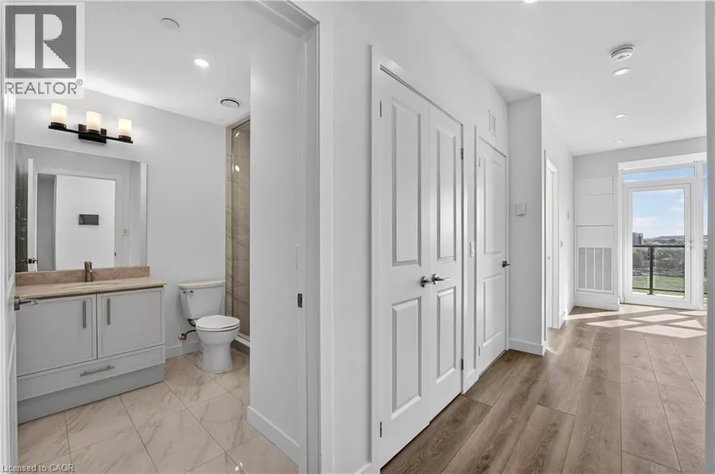 461 GREEN Road Unit# 709 #709