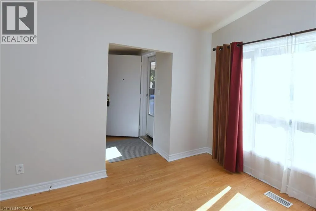5 RONALDSHAY Avenue