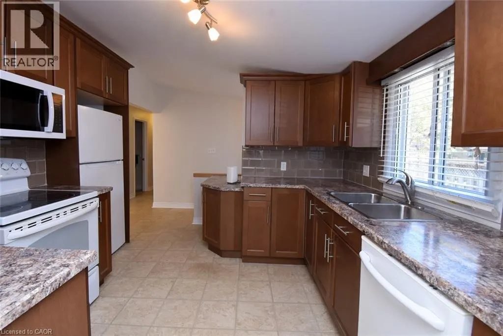 5 RONALDSHAY Avenue