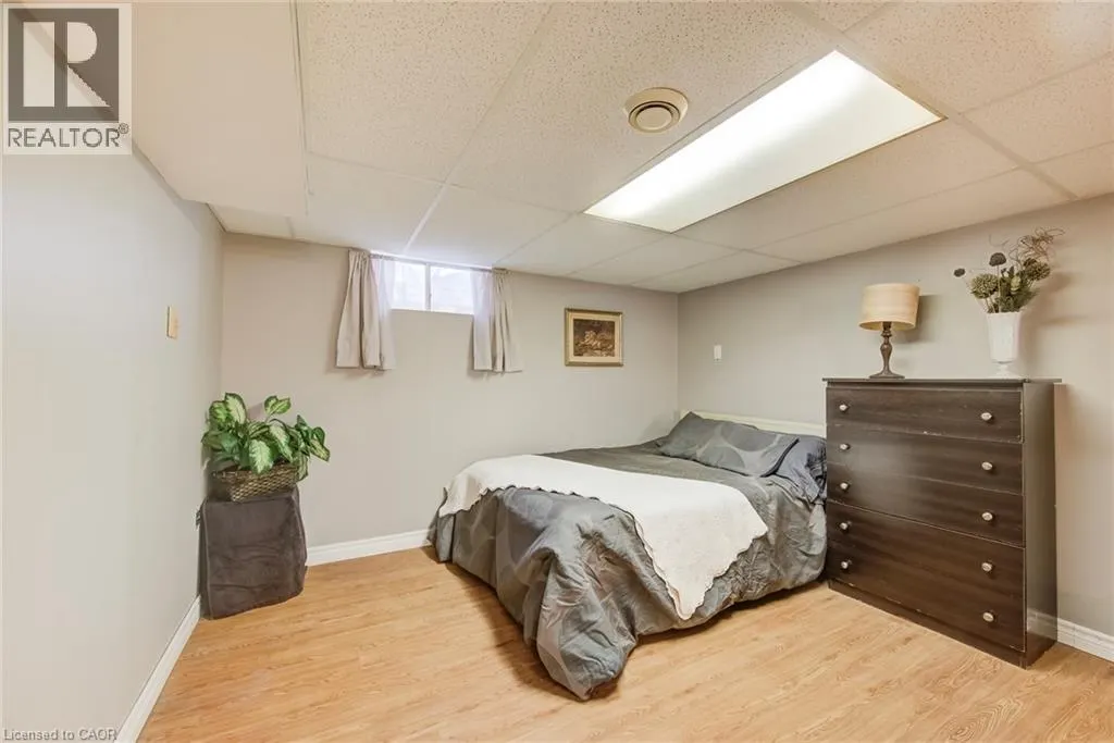 35 PLEASANT Avenue