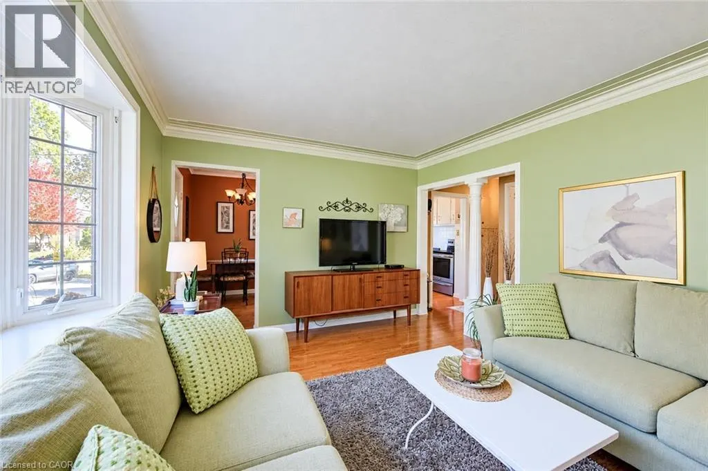 35 PLEASANT Avenue