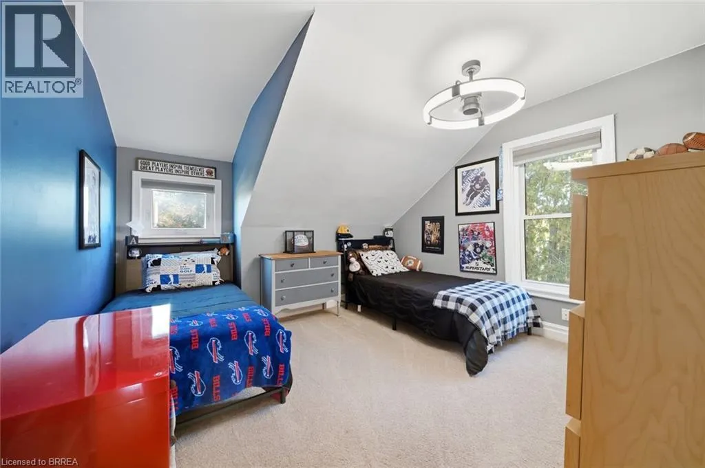 13 FOREST Road