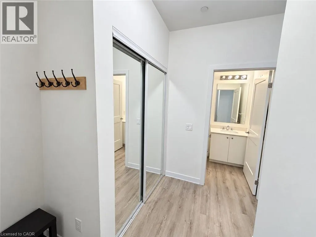 251 NORTHFIELD Drive E Unit# 212 #212