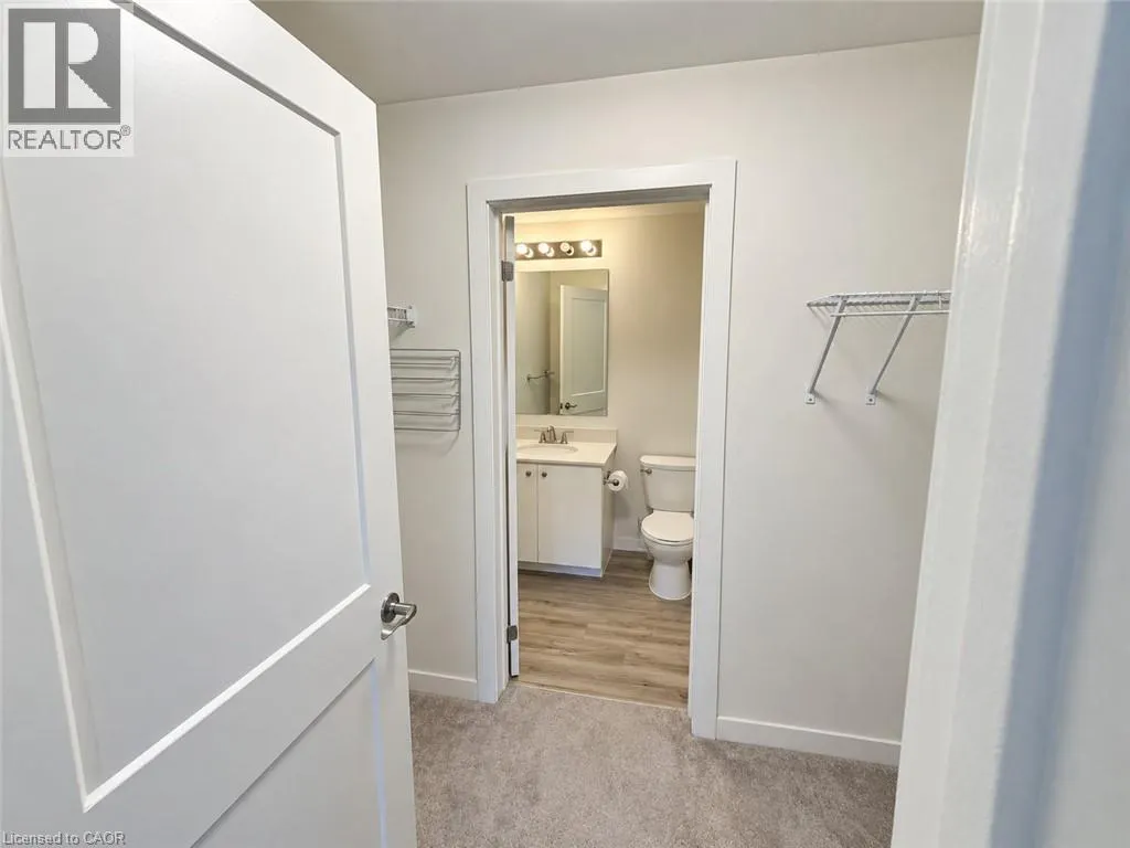 251 NORTHFIELD Drive E Unit# 212 #212