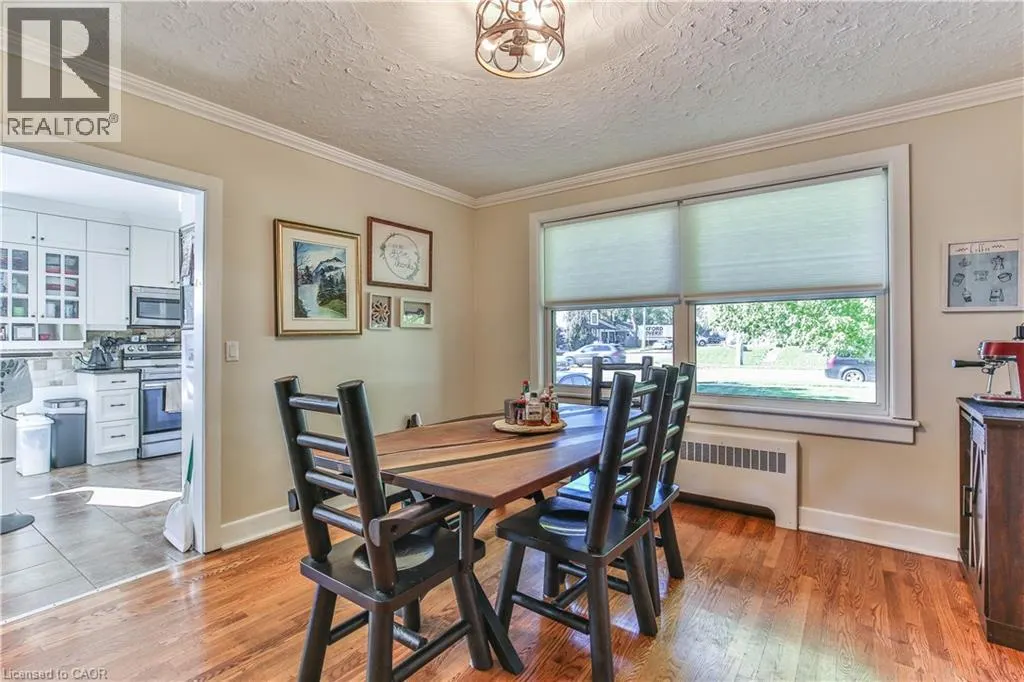 66 LISGAR Avenue