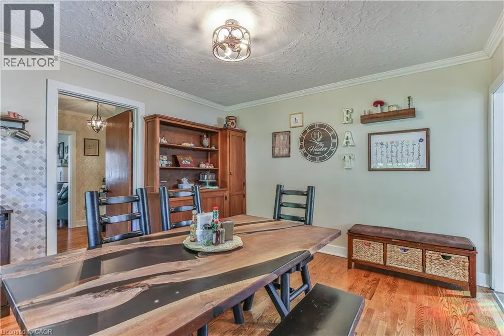 66 LISGAR Avenue