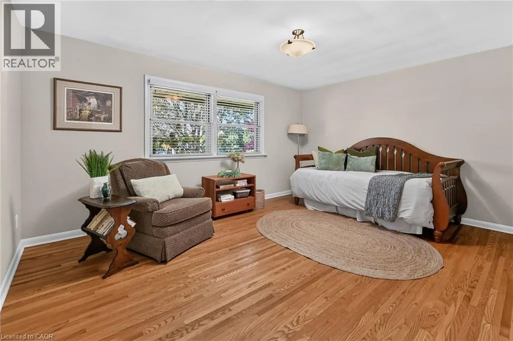 12 BAKER Road N