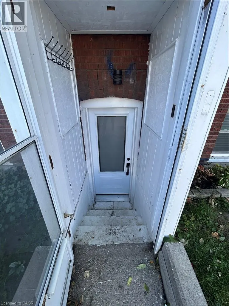 3 BALMORAL Avenue S Unit# 1A #1A