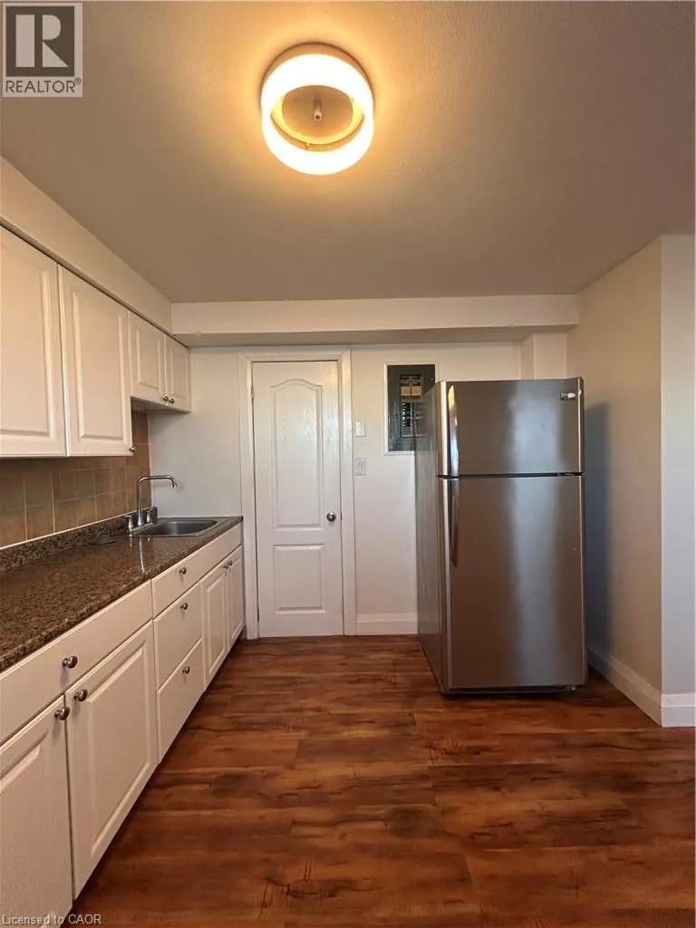 3 BALMORAL Avenue S Unit# 1A #1A