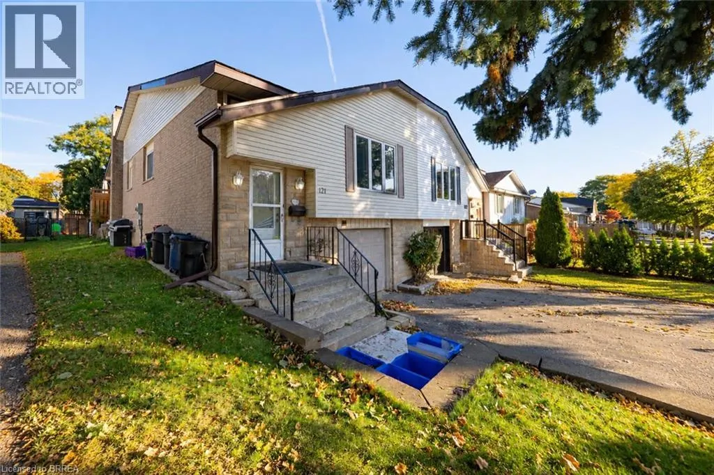 121 ASHGROVE Avenue