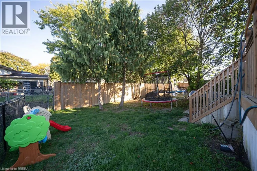 121 ASHGROVE Avenue