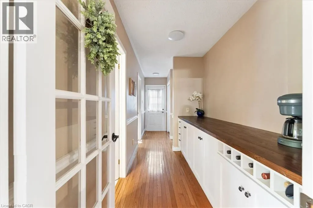 260 CORNWALLIS Road
