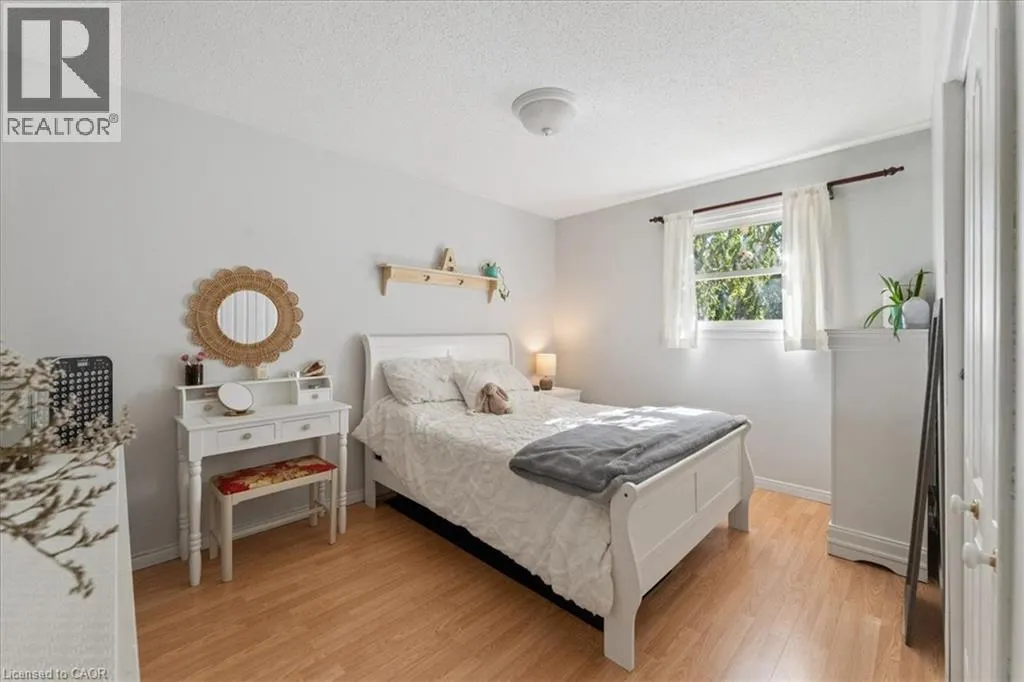 260 CORNWALLIS Road