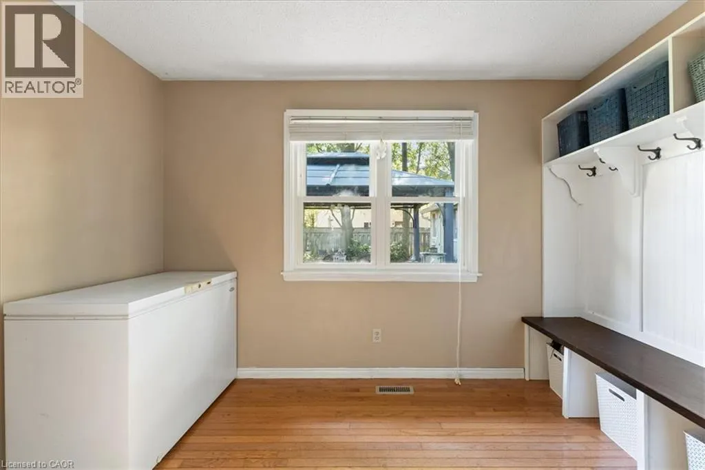 260 CORNWALLIS Road