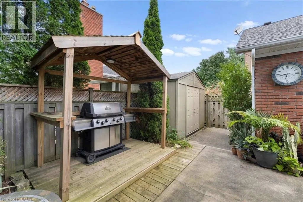 260 CORNWALLIS Road