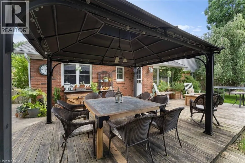 260 CORNWALLIS Road