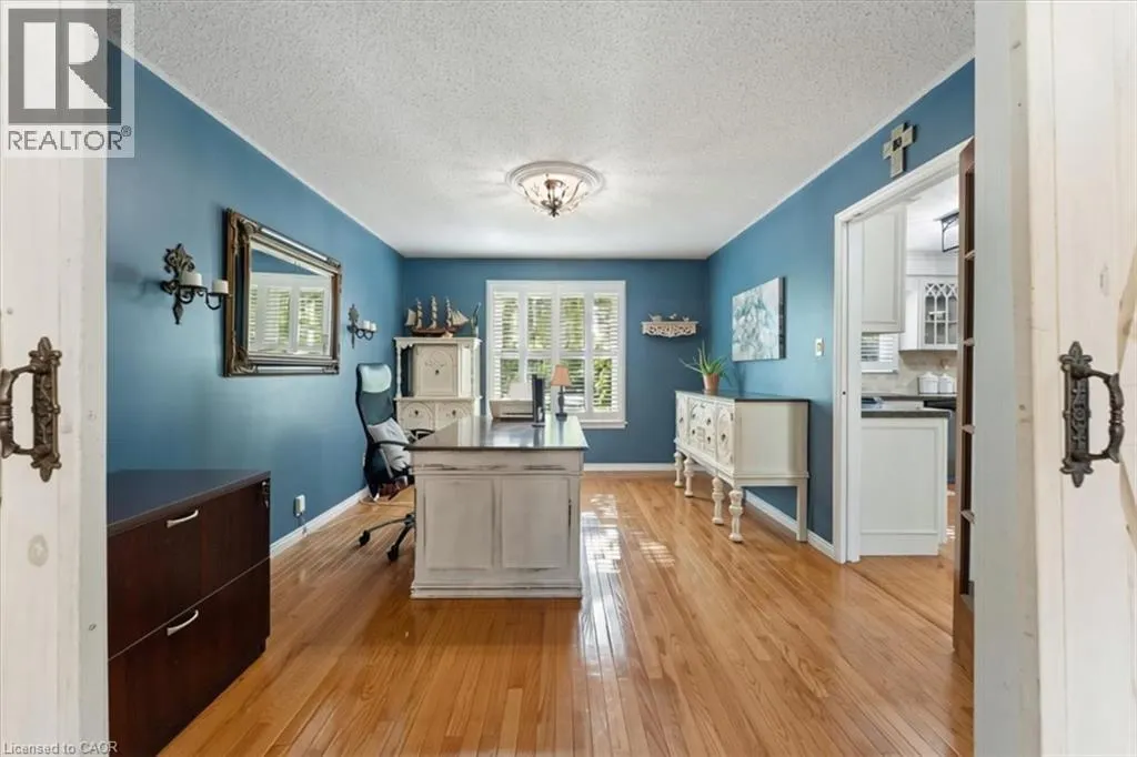 260 CORNWALLIS Road