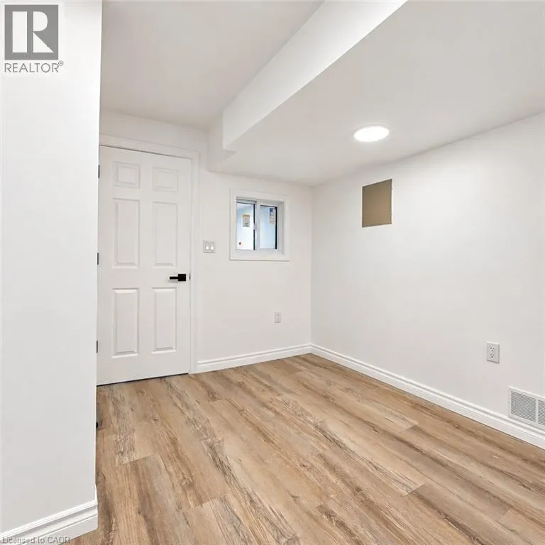 69 TUPPER Crescent Unit# Lower #Lower