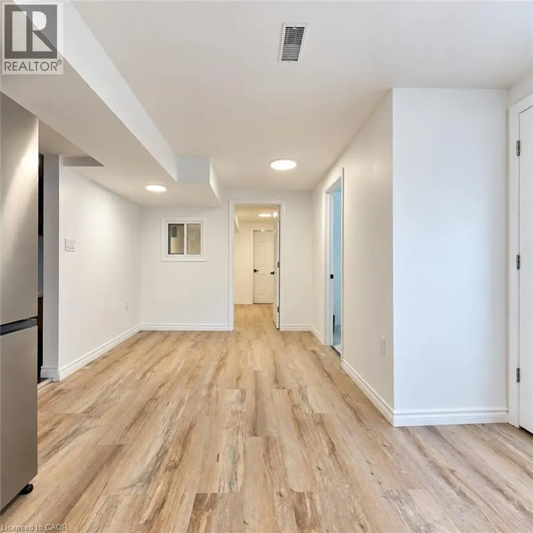 69 TUPPER Crescent Unit# Lower #Lower