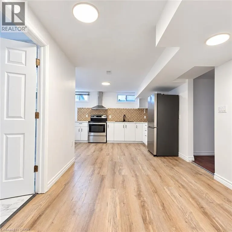 69 TUPPER Crescent Unit# Lower #Lower