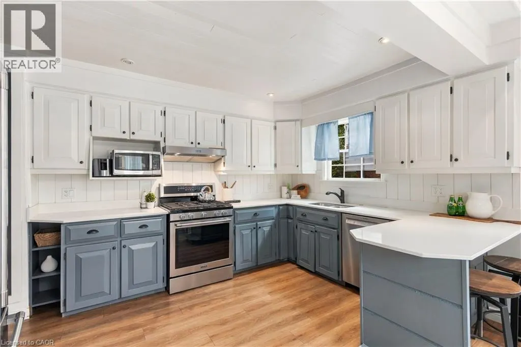 40 VALLEYVIEW Drive