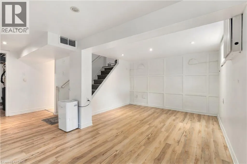 40 VALLEYVIEW Drive