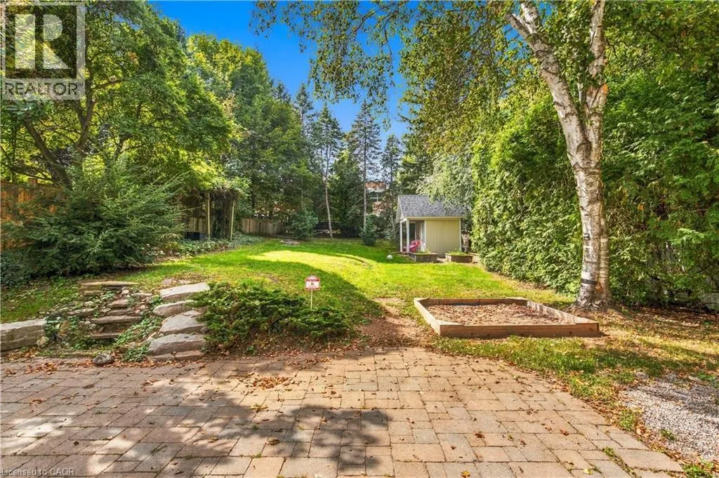 40 VALLEYVIEW Drive