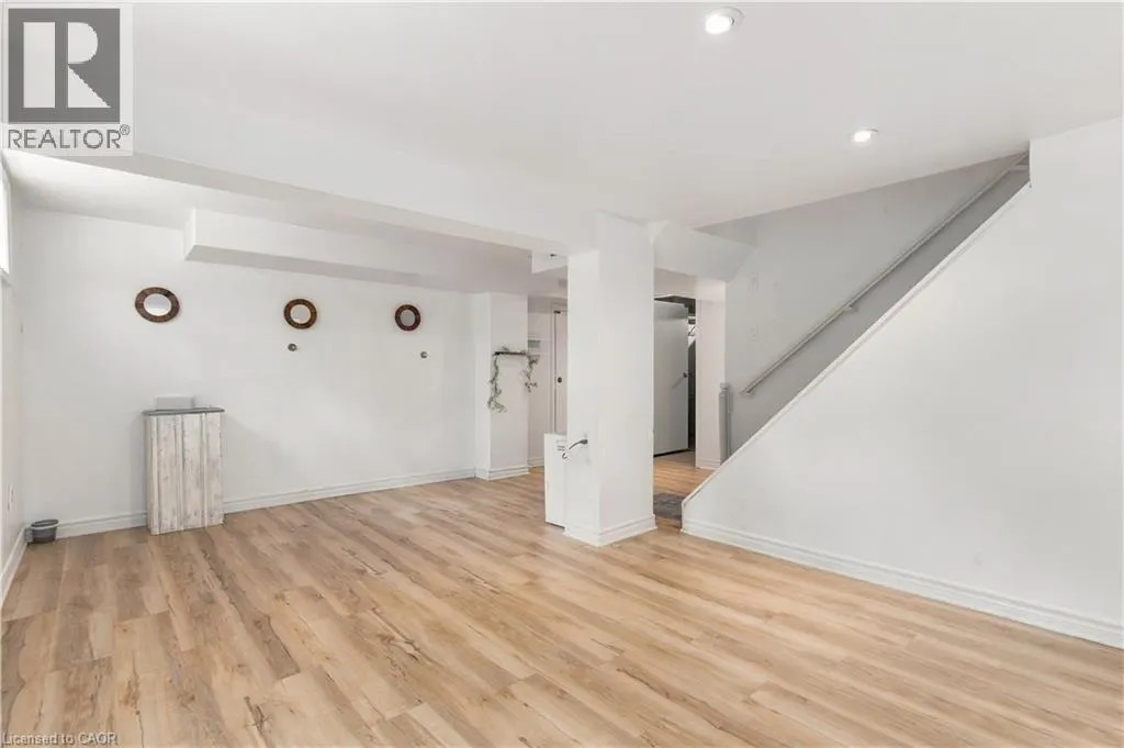 40 VALLEYVIEW Drive