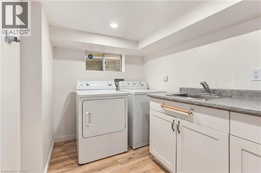 40 VALLEYVIEW Drive