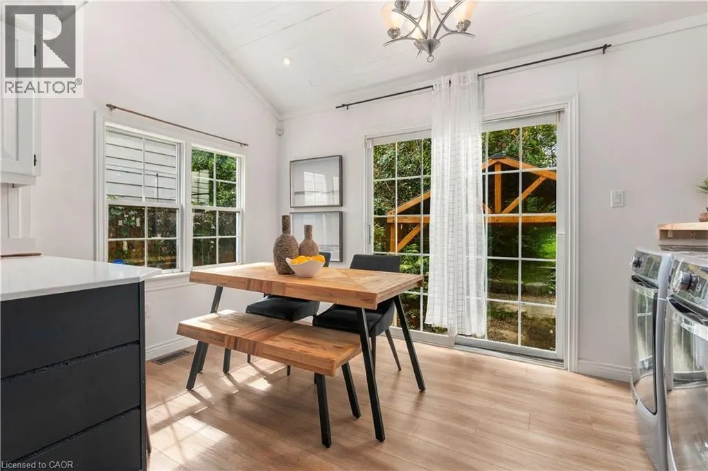 40 VALLEYVIEW Drive