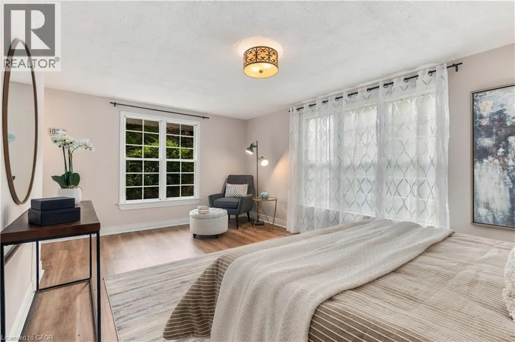 40 VALLEYVIEW Drive